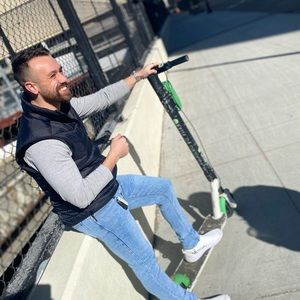 Meet your Posher, Eric